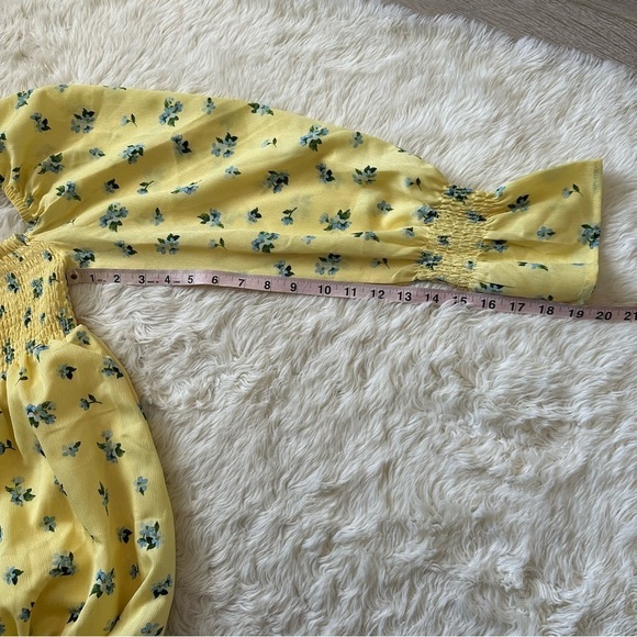 WeWoreWhat Dress Smocked Maxi Off Shoulder Watercolor Ditsy Yellow S NWT New - Picture 12 of 12